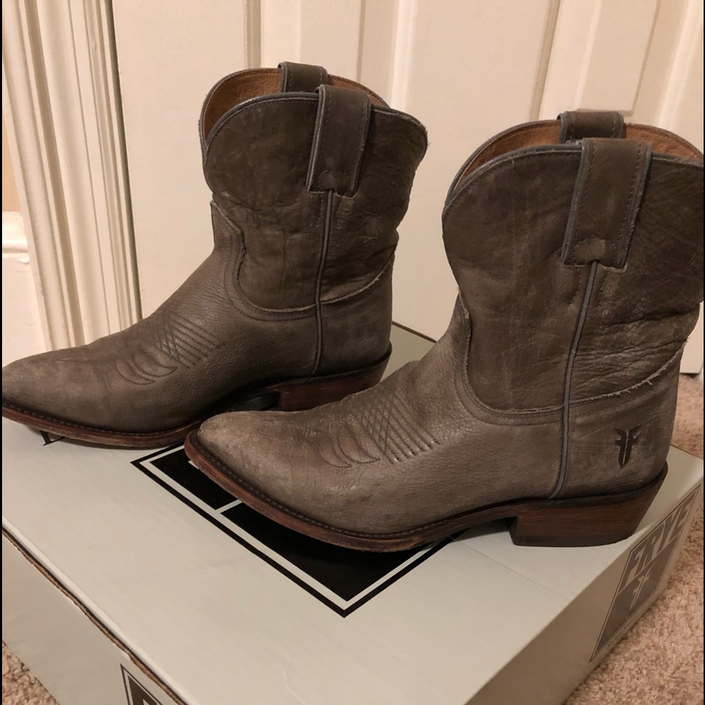 Frye grey distressed Billy short boots